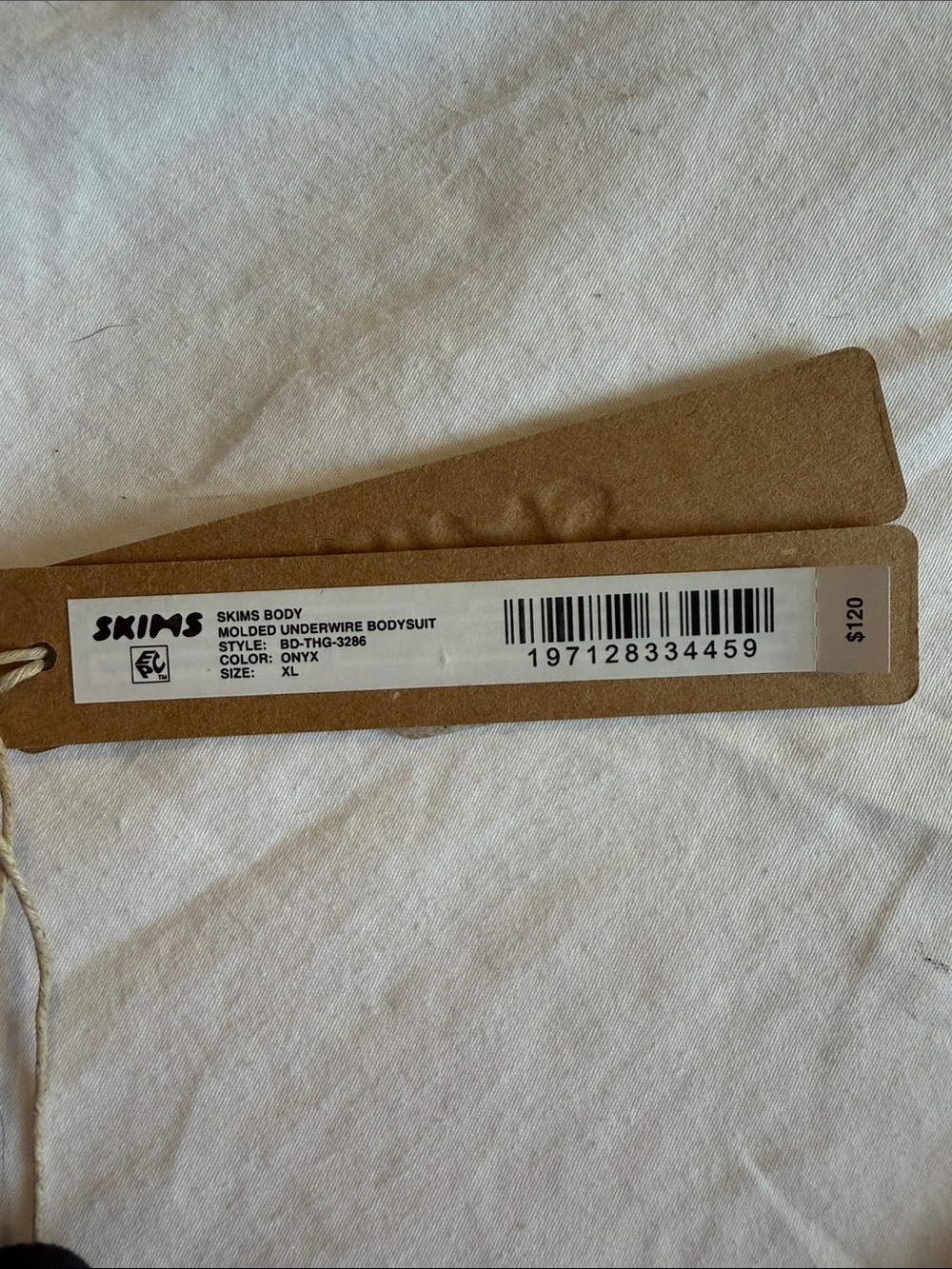 SKIMS Onyx Molded Underwire Bodysuit Tags- Black XL can be worn strapless as wel